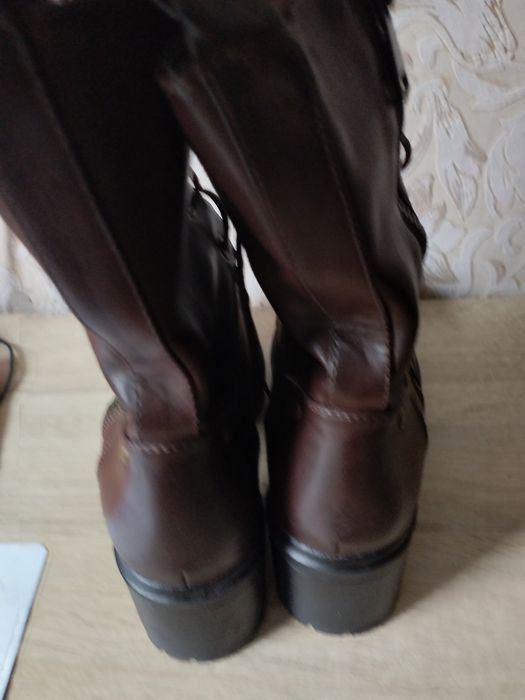 Чисто нови ботуши