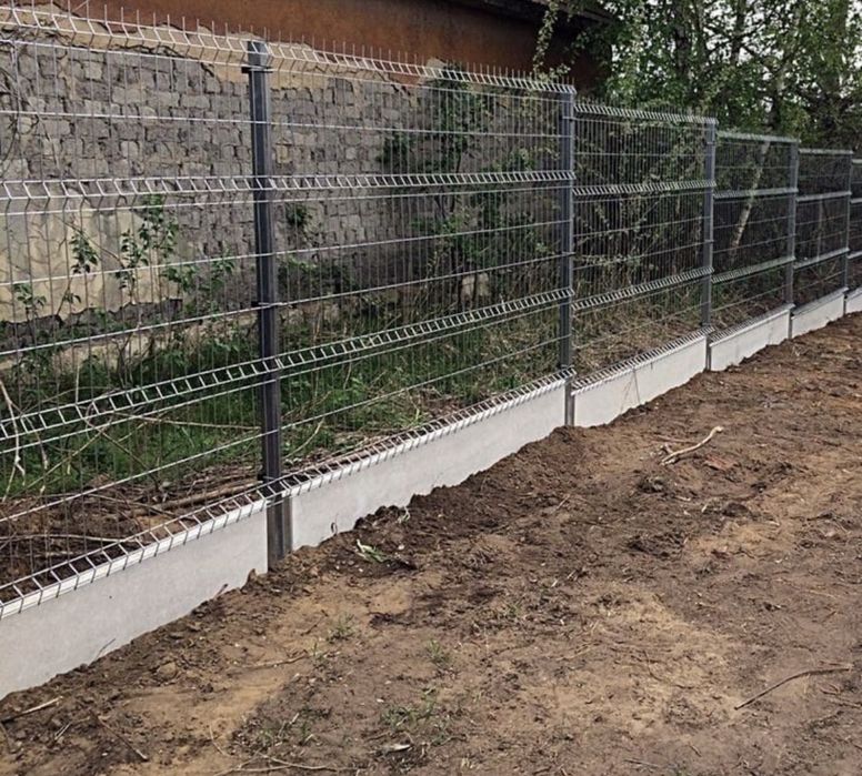 Vand si fac garduri din plasa bordurata