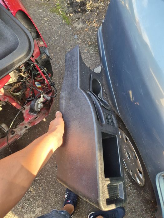 Барче за Мицубиши каризма