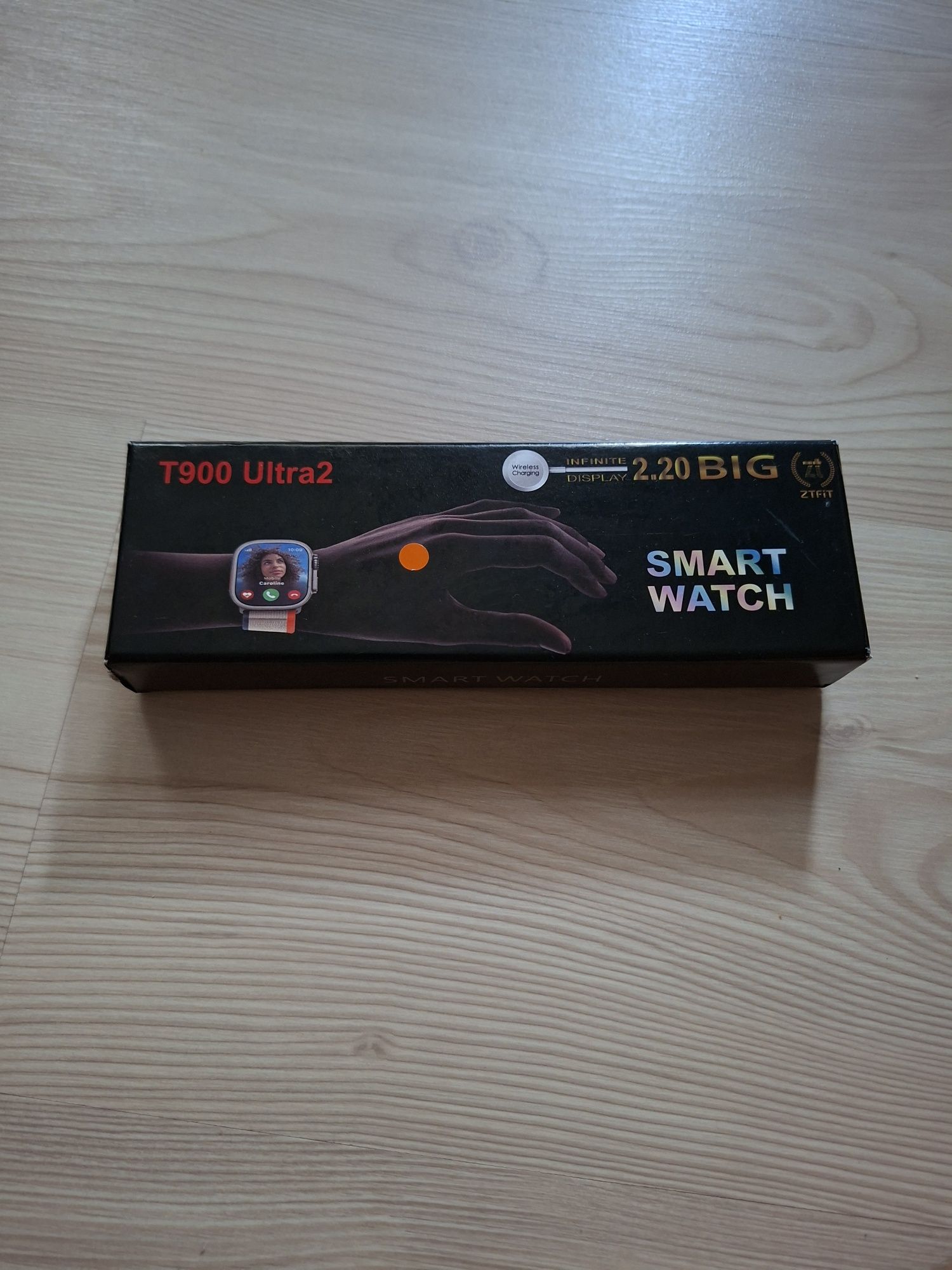 Продавам смарт часовник T900 Ultra2 + подарък метална каишка.
