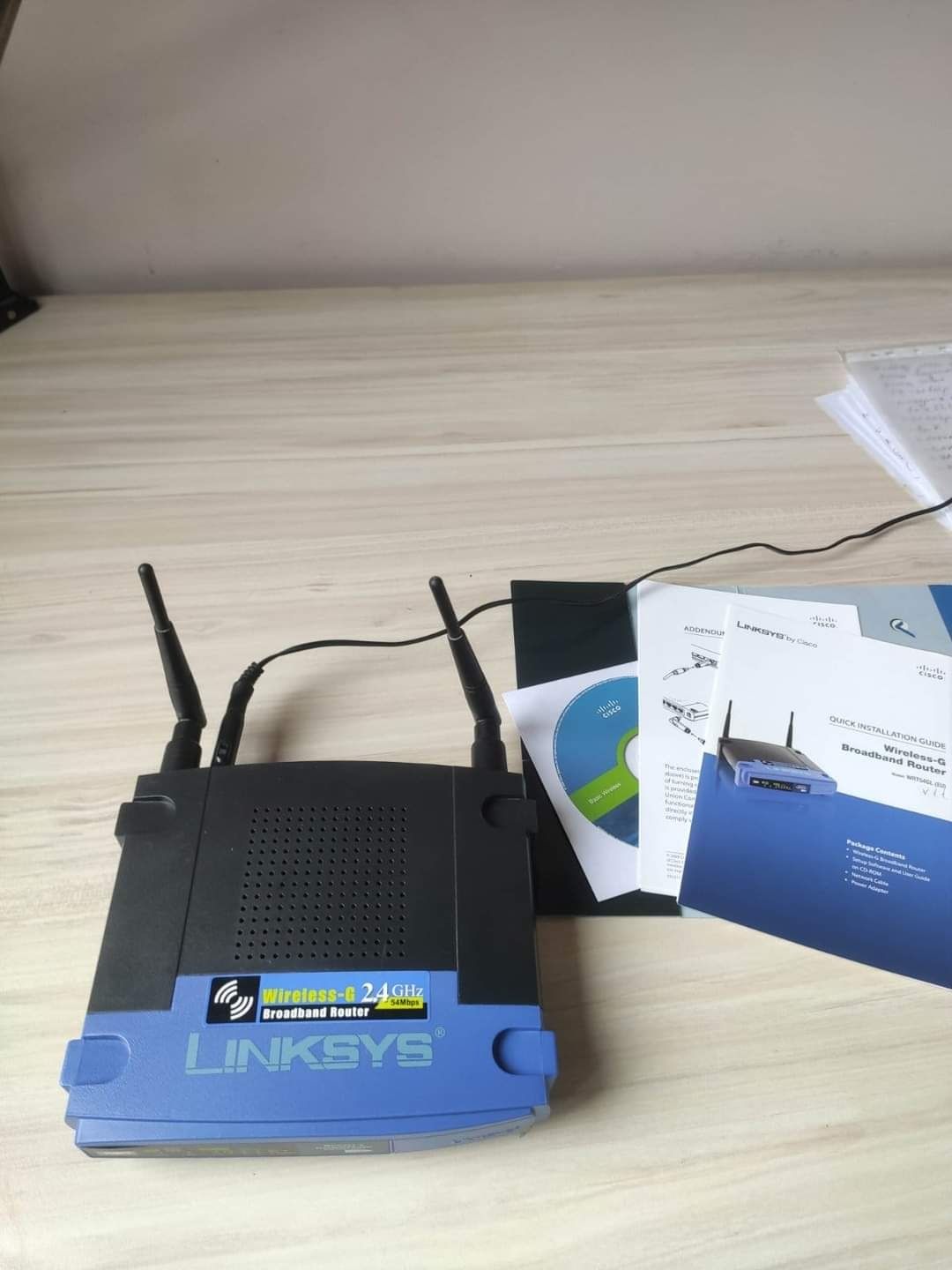 Рутер Linksys WRT54GL
Всичко по рутера рабо