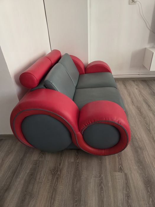 Fotoliu + divan Ferrari. Full piele. .