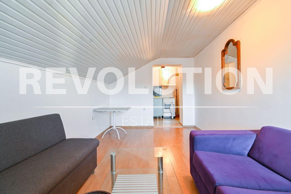 Етаж от къща в гр. Банкя.