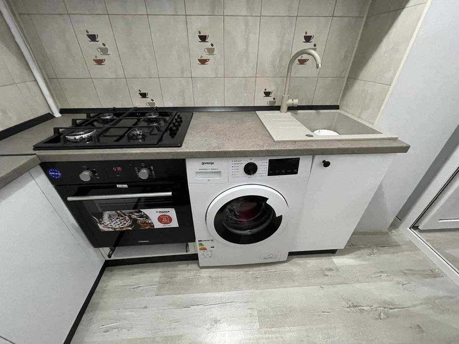 Vând garsonieră zona Zahana