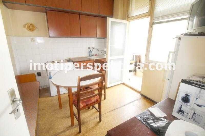 Продава се Тристаен апартамент в Пловдив, Кючук Париж - 100 кв.м за 1300 €/кв.м - Снимка #3