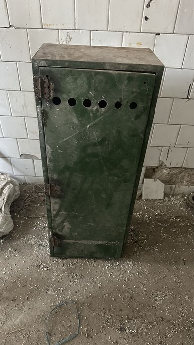 Temir shkaf ( механичиский шкаф )