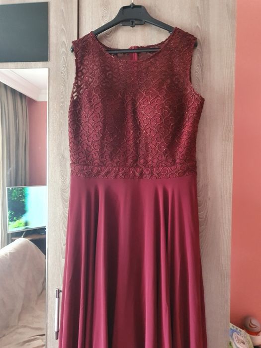 Официална рокля