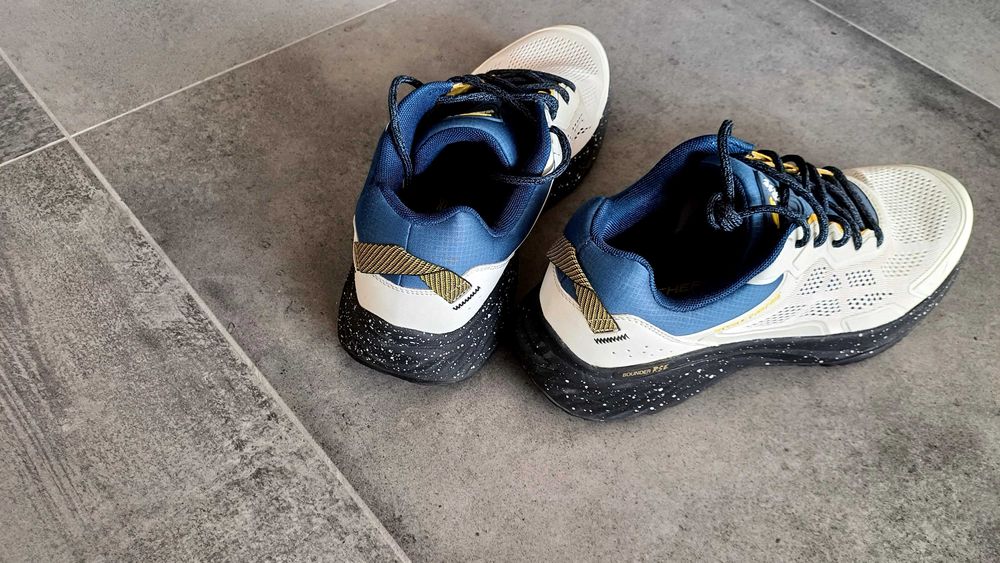 Маратонки Skechers