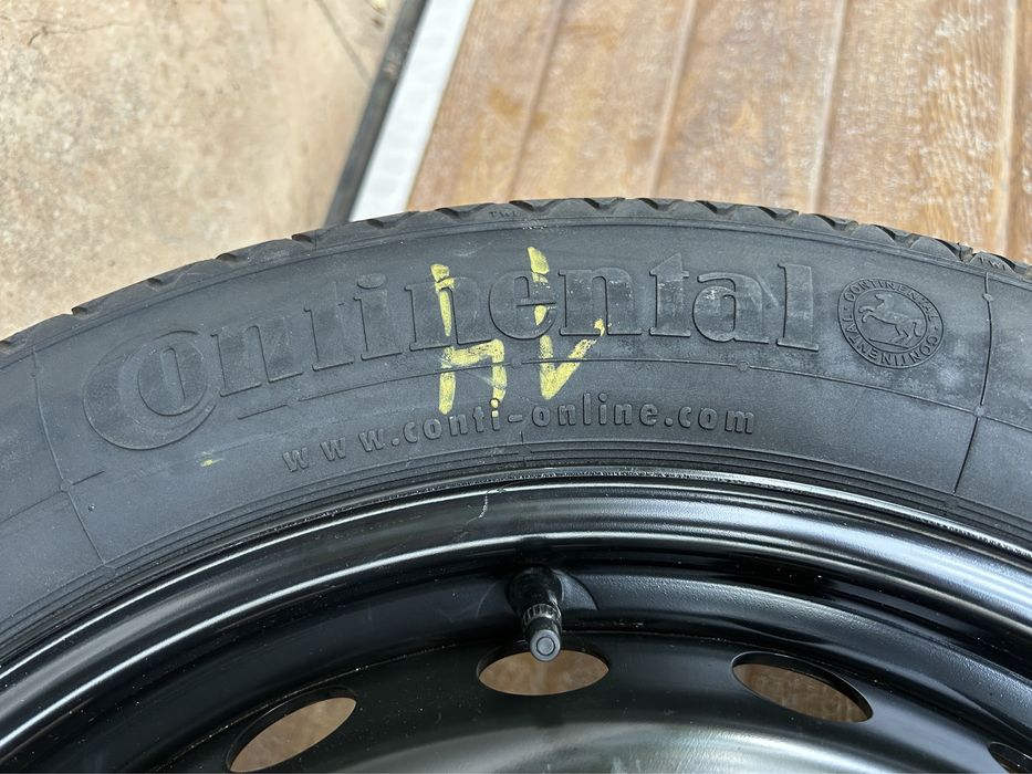 Патерица 19" за Ауди А8 4Н D4 и летни гуми PIRELLI 235/50/19,DOT 31/21