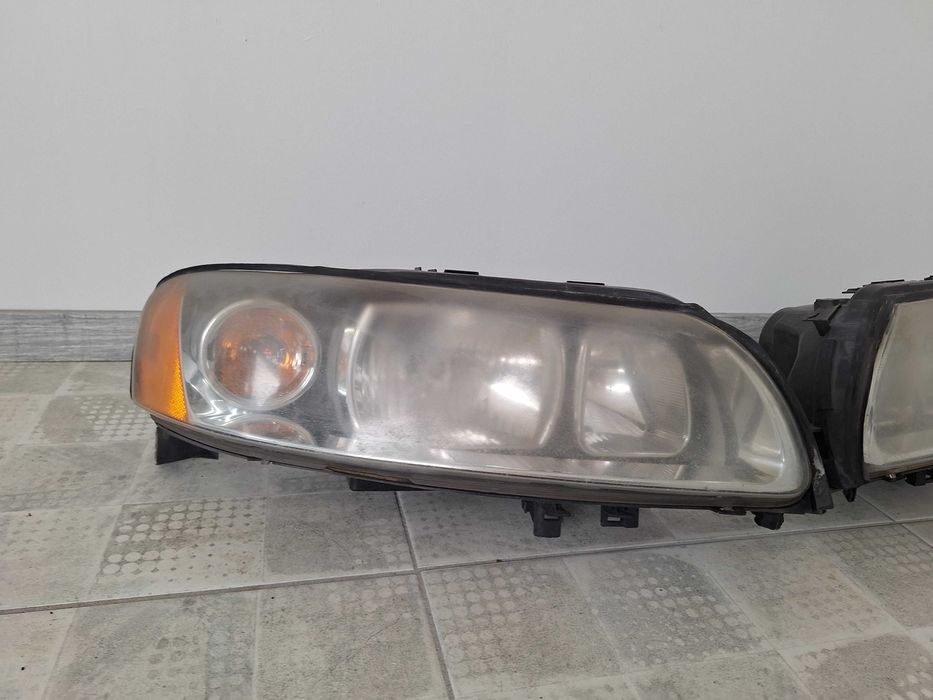 Сет предни фарове Volvo S60 V70 II 2005-2010 Halogen