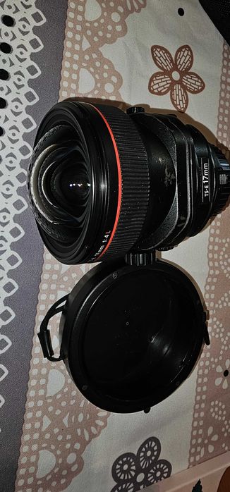 Camera foto CANON , cu 2 obiective