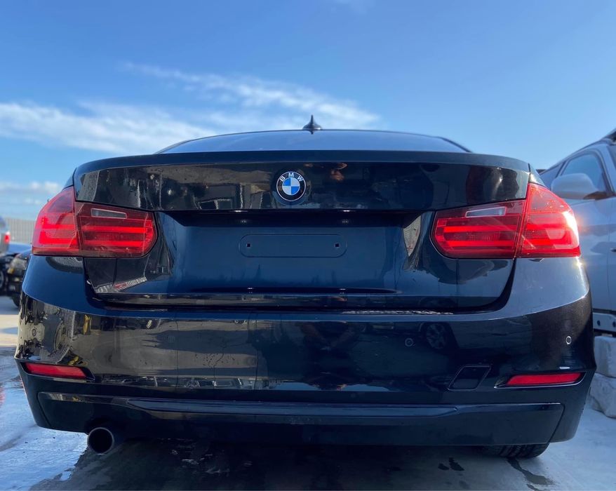 Dezmembrez BMW 318d F30 Sport Line,Recaro,Navi,volan Sport jante 392