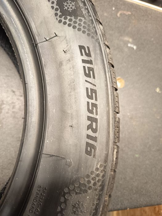 Cauciucuri de iarna 215/55R16