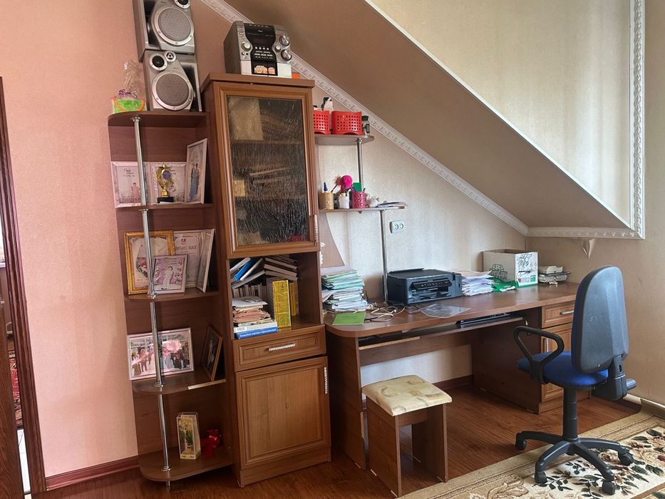 Книжный шкаф сатылады