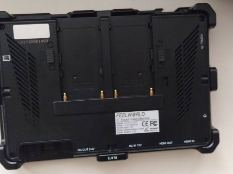 Feelworld Lut7 с cage kit