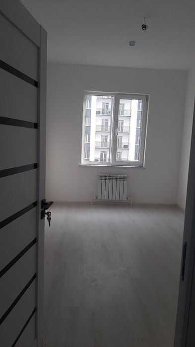 Квартира сотилади навастройка