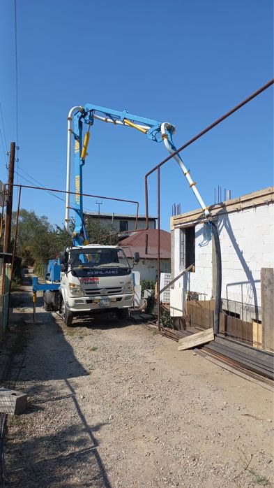 Бетононасос, слон, помпа