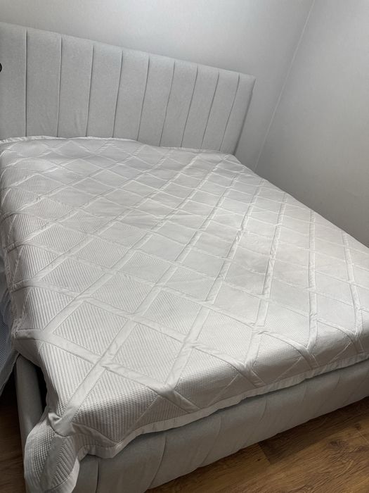 Кровать двуспальная, серая