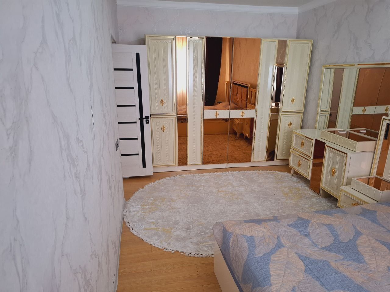 Срочно  продаю 1 ком огромную квартиру36 кв.м.