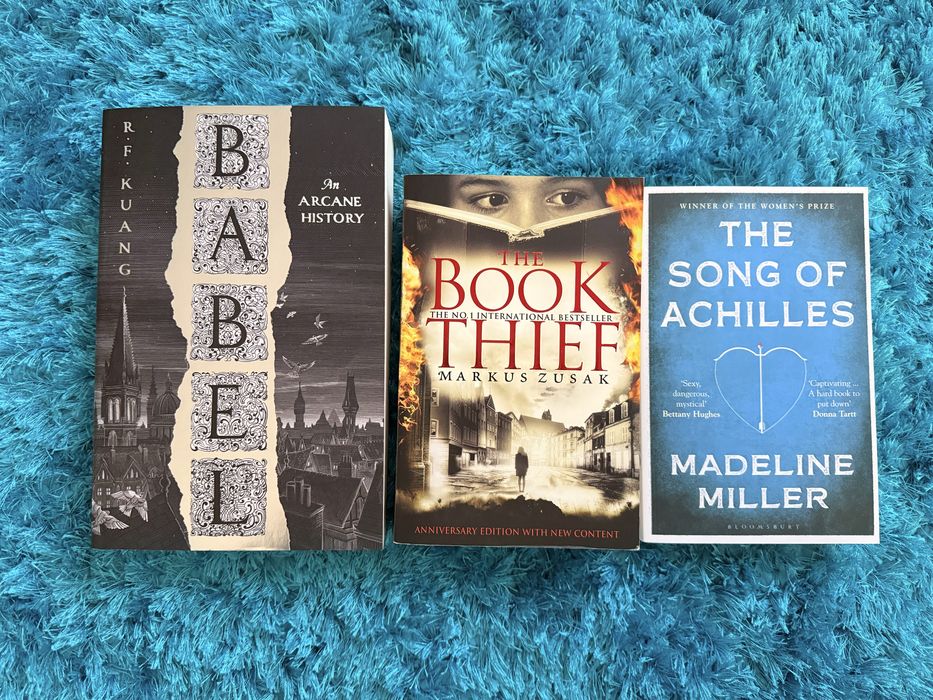 Carti Taylor Jenkins Reid, Alex Aster, Stephen King