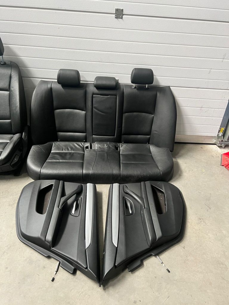 Interior piele neagra cu încălzire scaune bmw f10