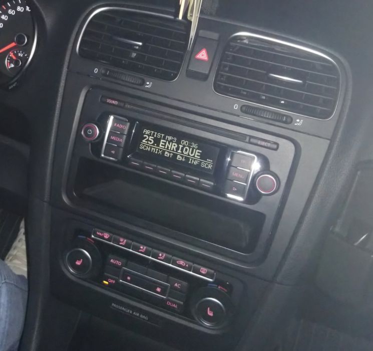 Casetofon auto vw cu cd mp3