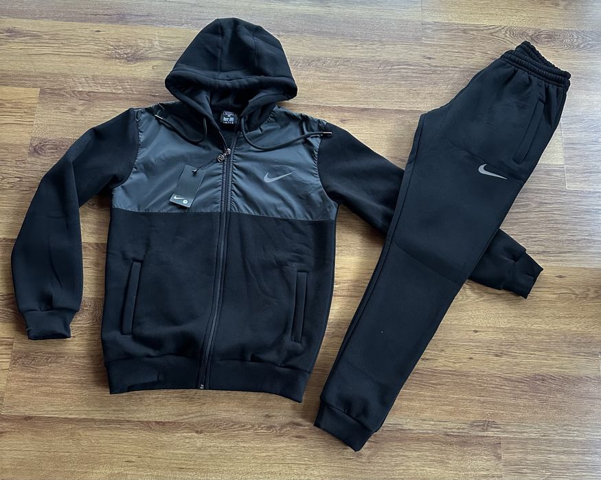Мъжки,ватиран,черен екип Nike с шушлекова платка,качулка и ципове