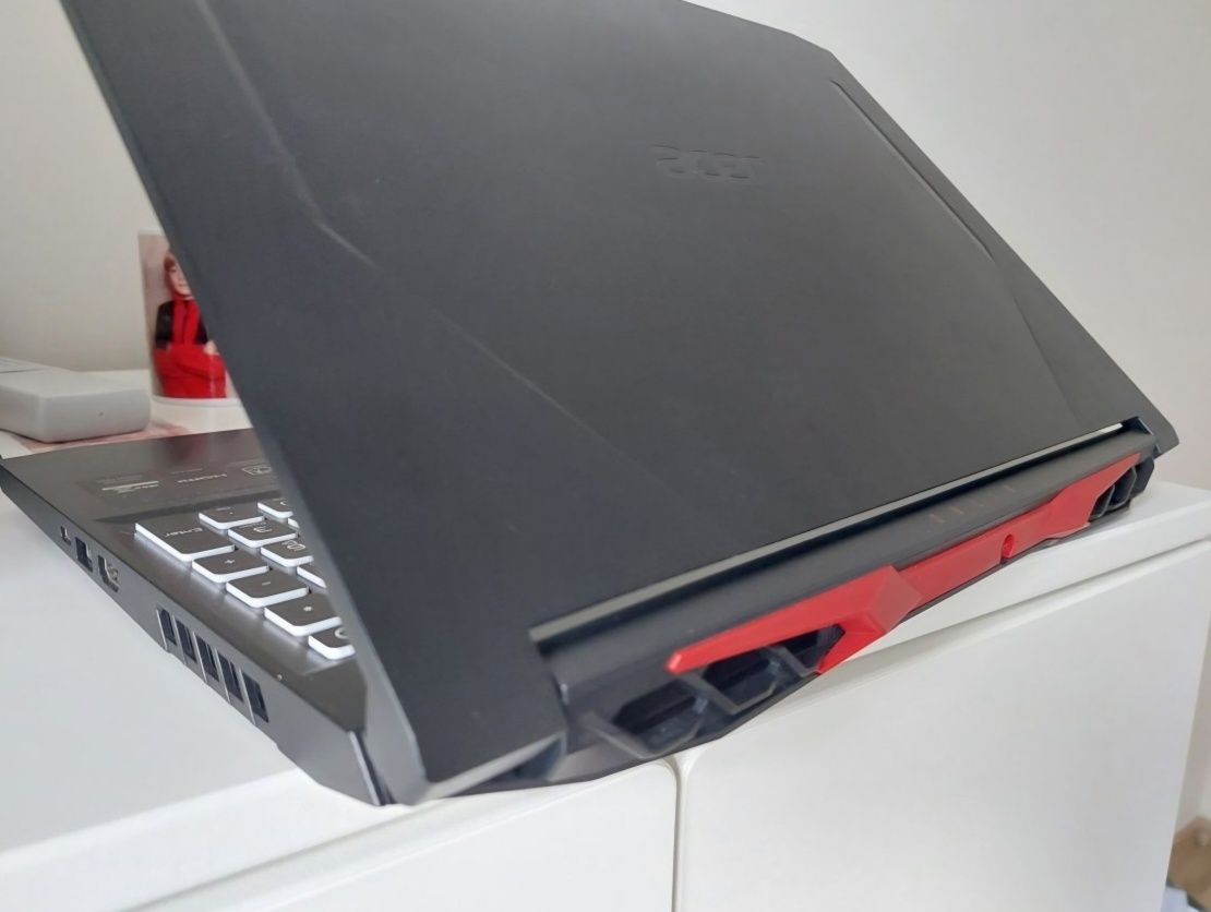 Laptop Gaming Asus Nitro 5