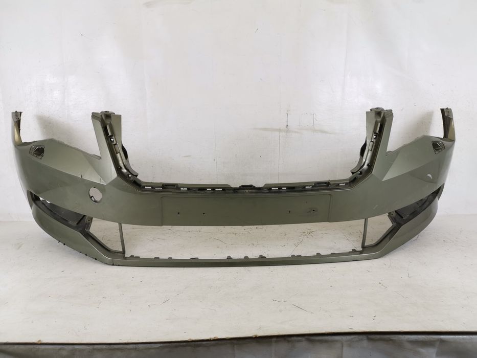 Предна броня Шкода Суперб 3 / Skoda Superb 3 Оригинална