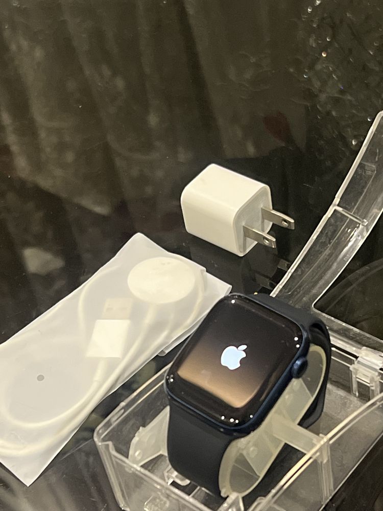 Apple watch 6/44 idealniy arzon pul kk srocniy
