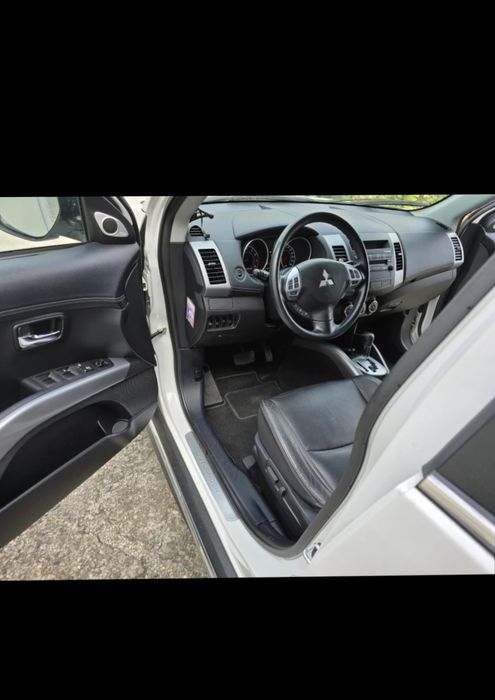 Мицубиши Аутлендър 2.4 газ-бензин автомат