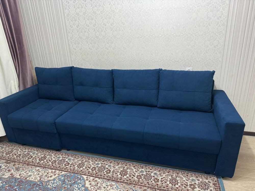 Продается Диван.