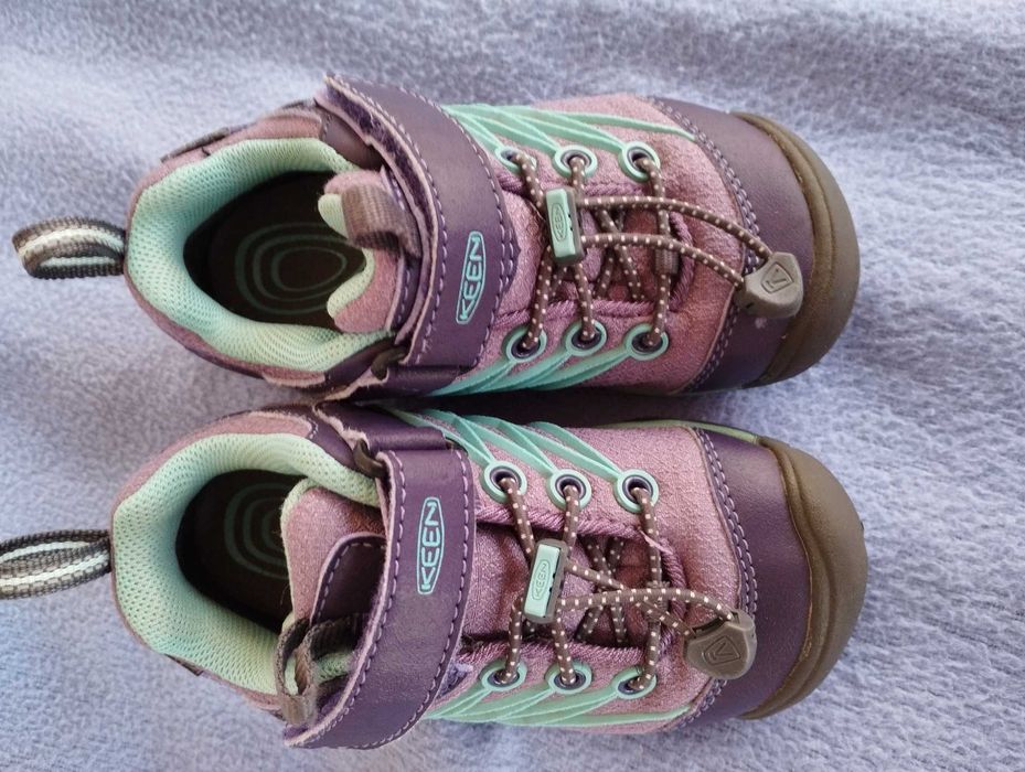 Обувки Keen waterproof номер 25/26.