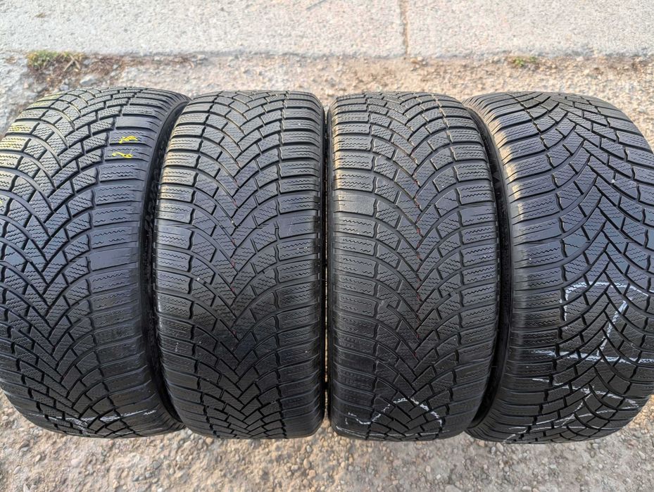 SET 4 Anvelope Iarna 225/45 R17 BRIDGESTONE Blizzak LM005 Runflat