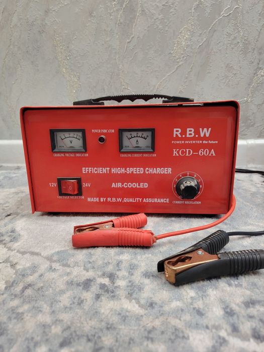 Akkumulyator zaryadlash qurilmasi sotiladi