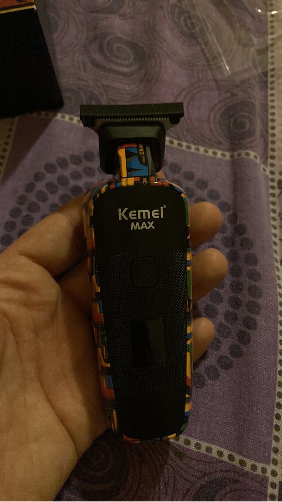 Trimmer Kemei Max