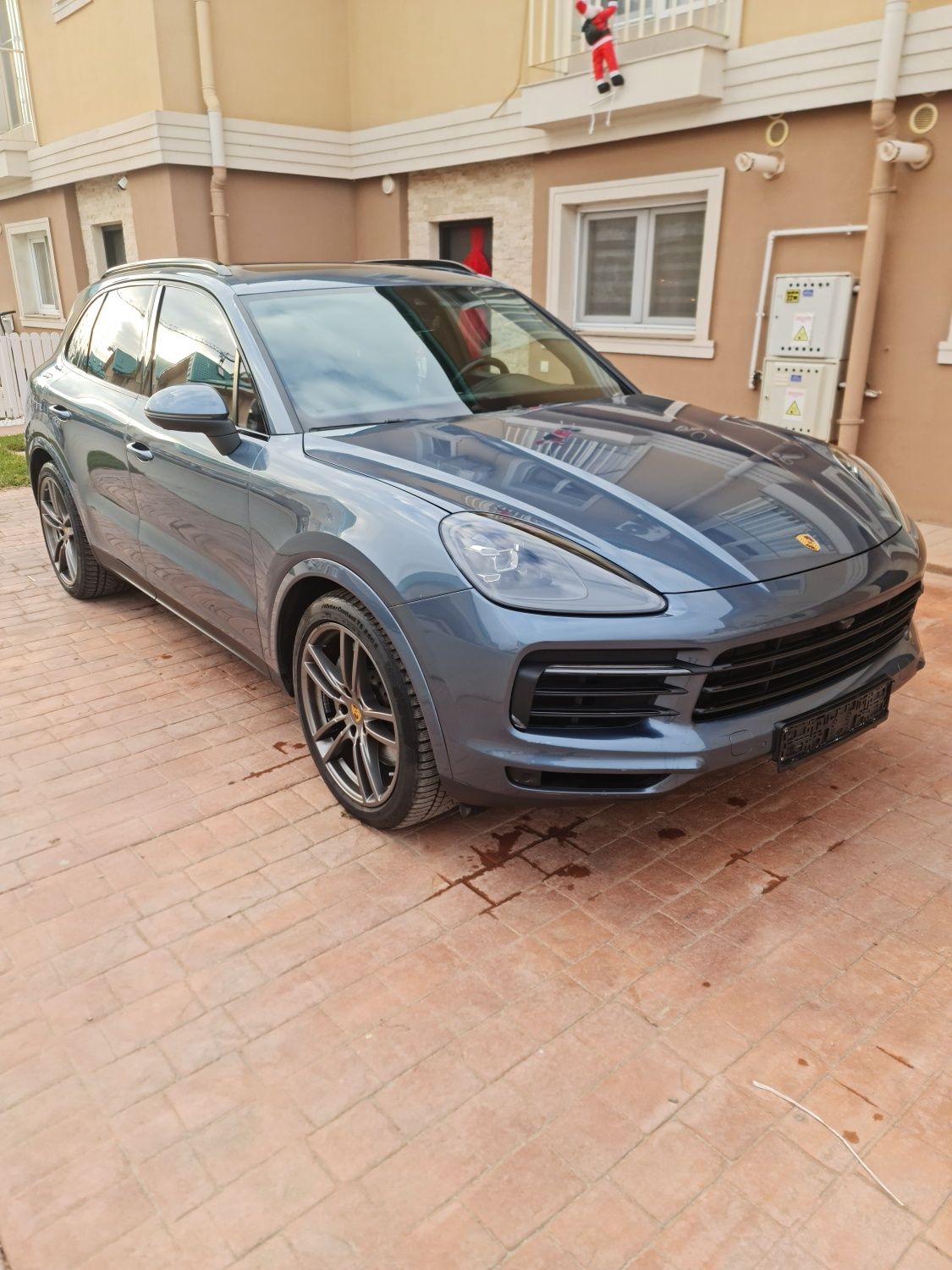 Vand sau schimb porsche cayene S 2019