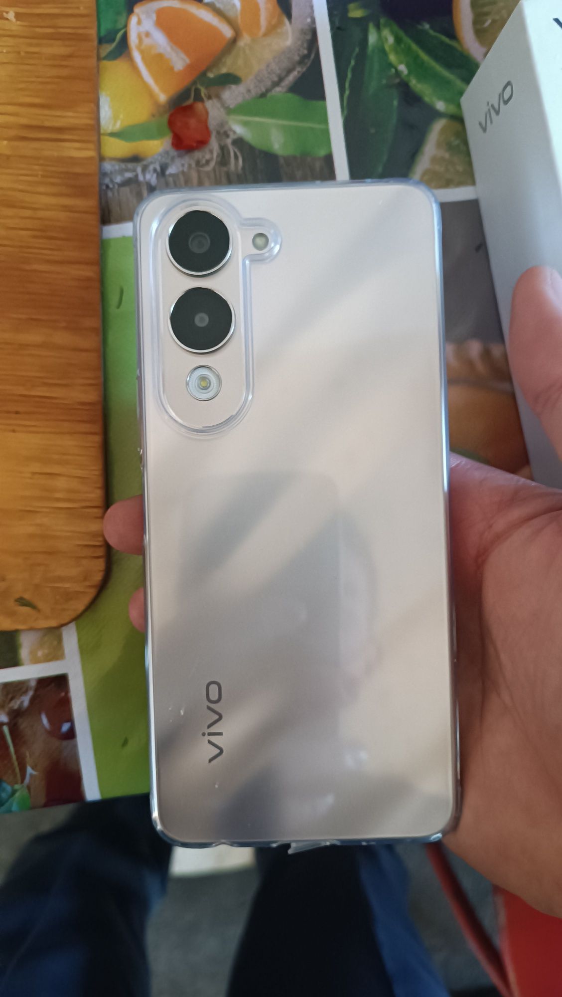 VIVO Y04 telefon sotiladi