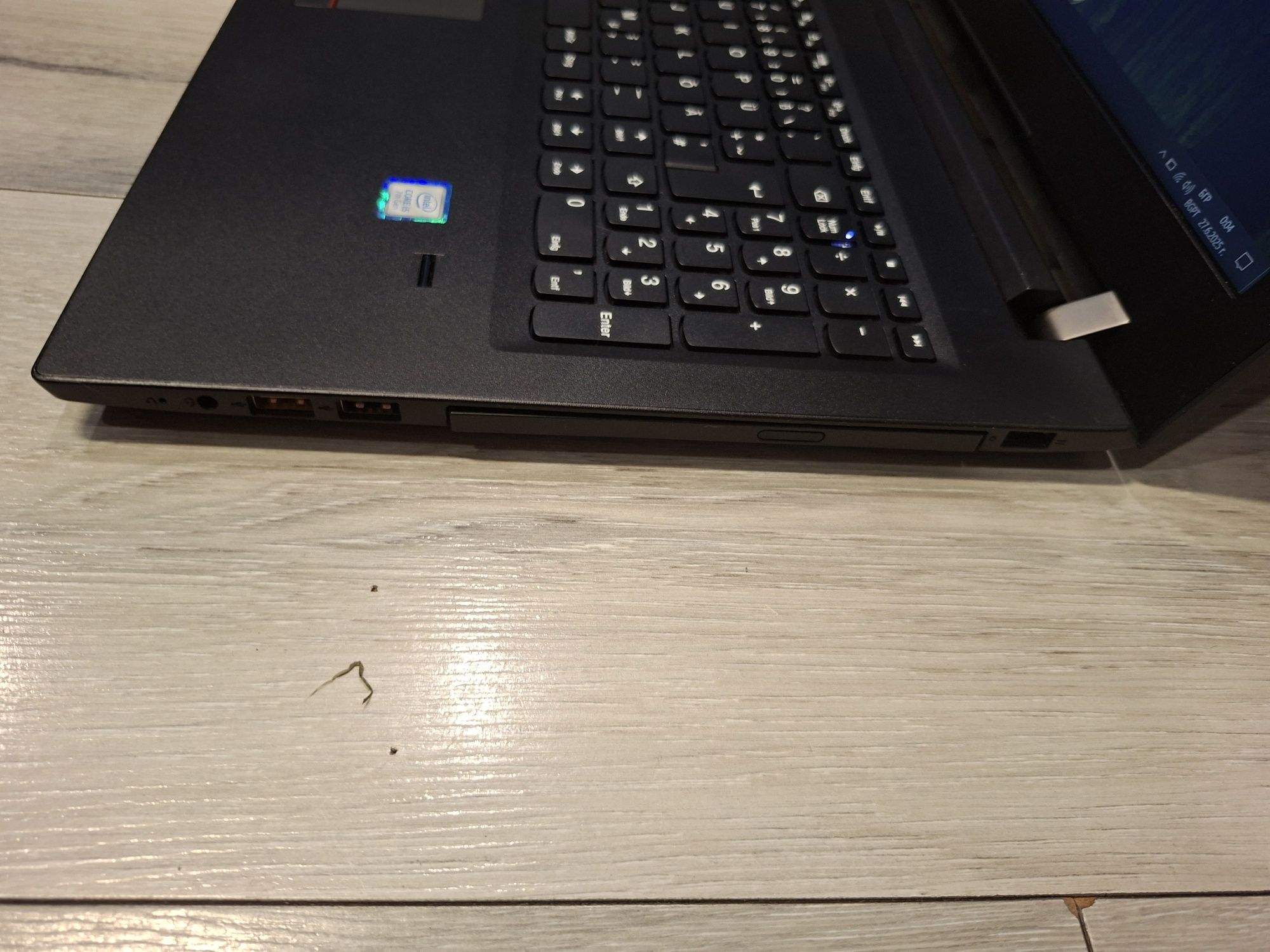 Lenovo V510-15ikb-i5-7200u/8гб/250гб ссд