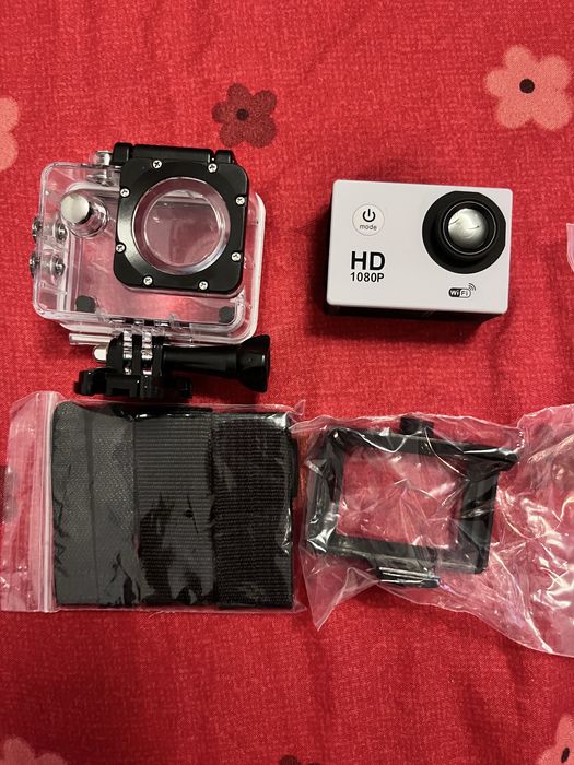 Camera video rezistenta la apa.