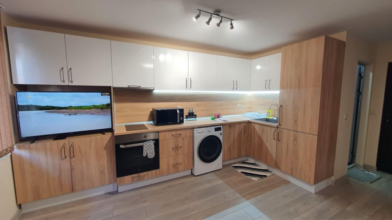 Дава се под наем Тристаен апартамент в Казанлък - 85 кв.м за 408 € - Снимка #1