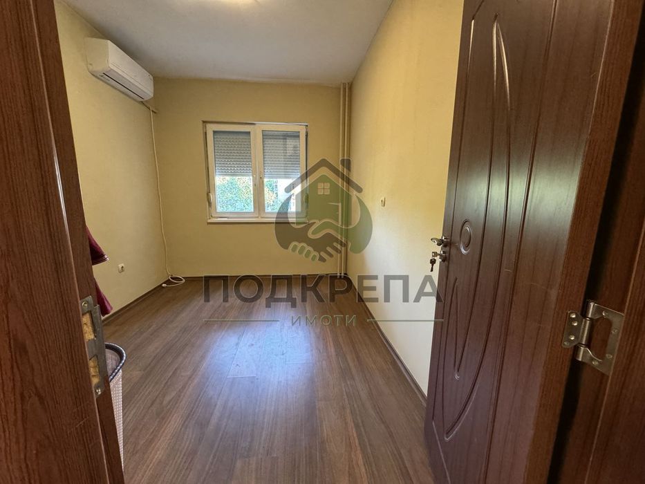 Продава се Тристаен апартамент в Пловдив, Център - 68 кв.м за 1912 €/кв.м - Снимка #2