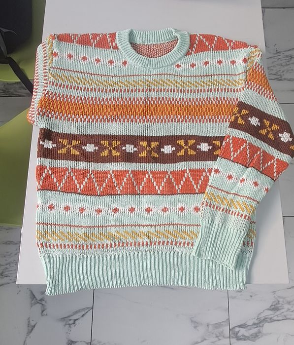 Кофты по 8000 футболка 6000, Купите 3 кофты футболка в подарок!