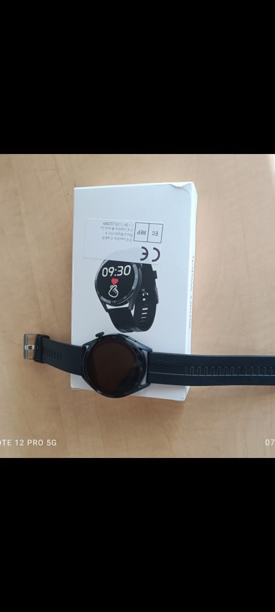 Vând ceas smart watch negru