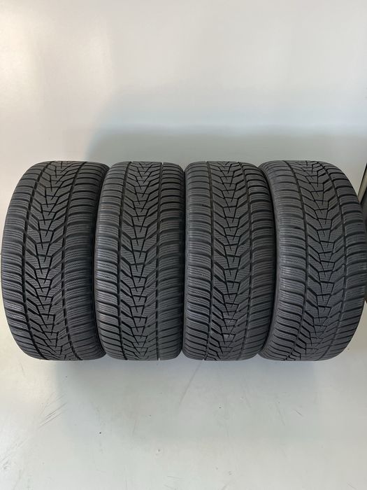 Оригинални джанти 19 цола 5х108 за Форд със зимни гуми 235/35/19