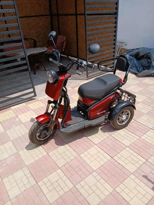 Scuter electric nou