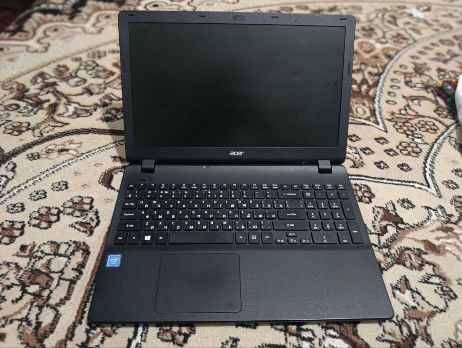 DEYARLI yangi noutbuk sotiladi