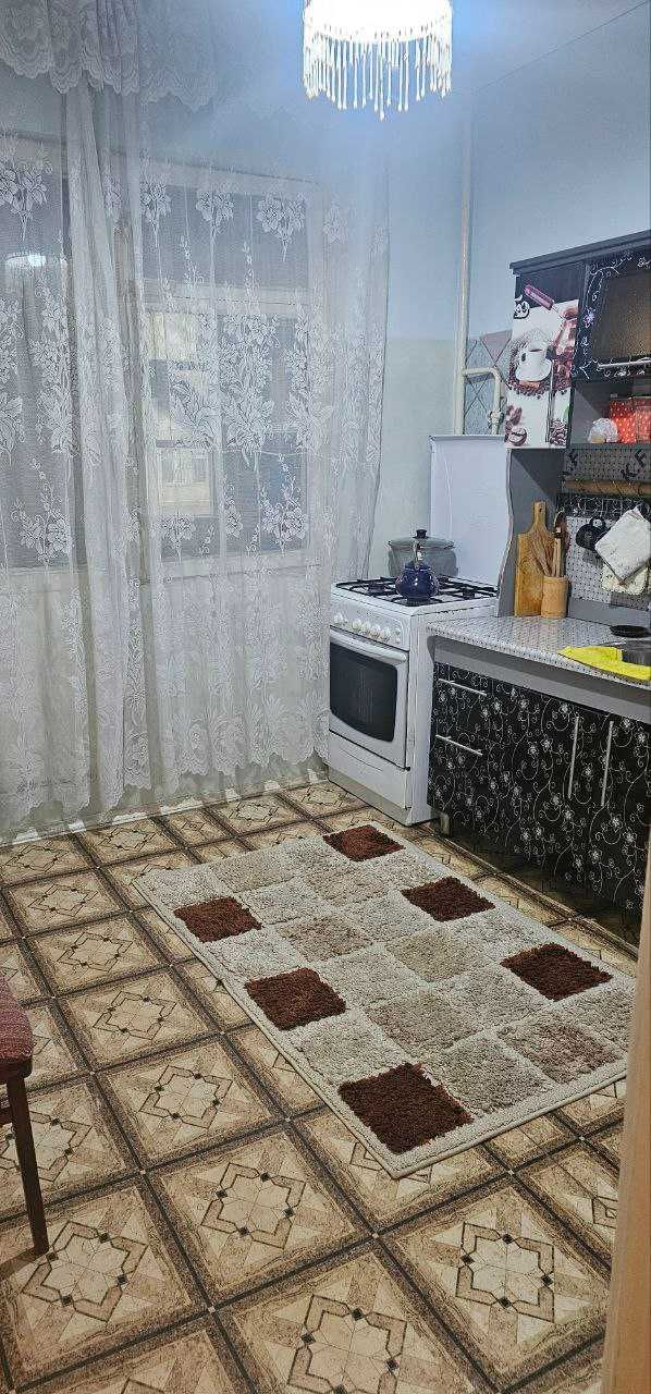 Продам 2-х комнатную на Карасу-1.ресторан Дунё в М-Улугбекском районе