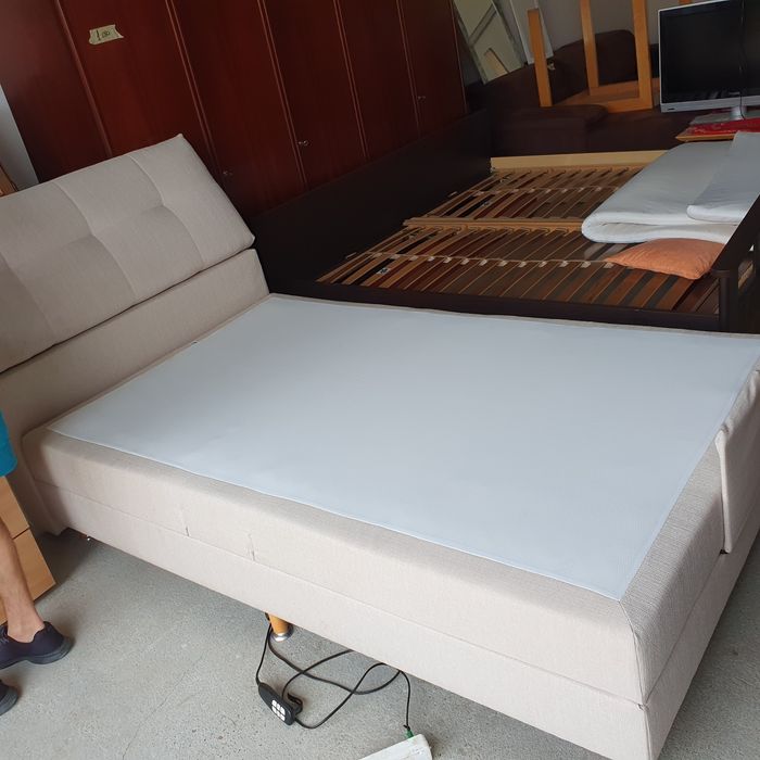 Pat dormitor tapițat 1,20m cu reglaj electric la telecomanda