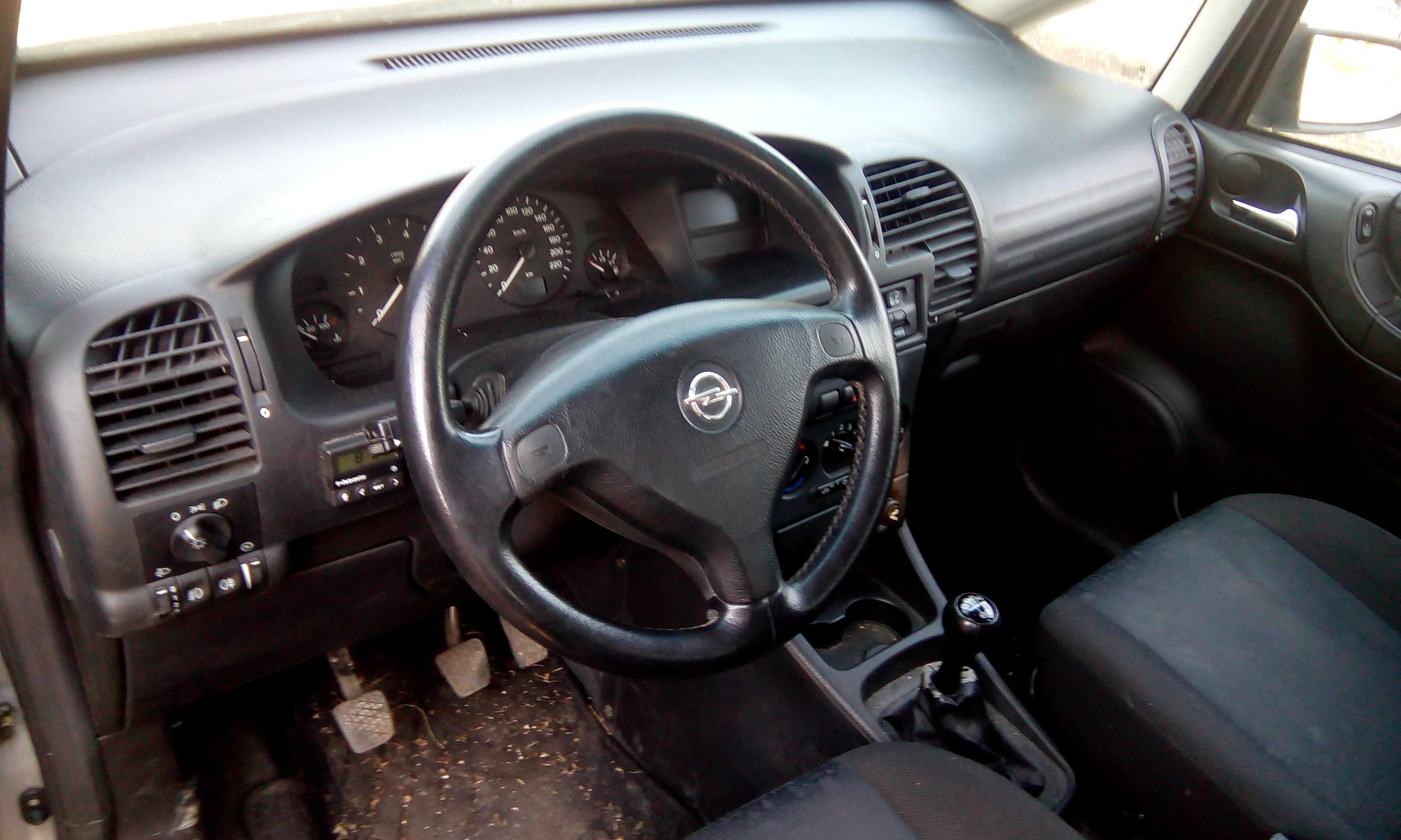 opel zafira 1.8 16v-125кс/2002/ - на части